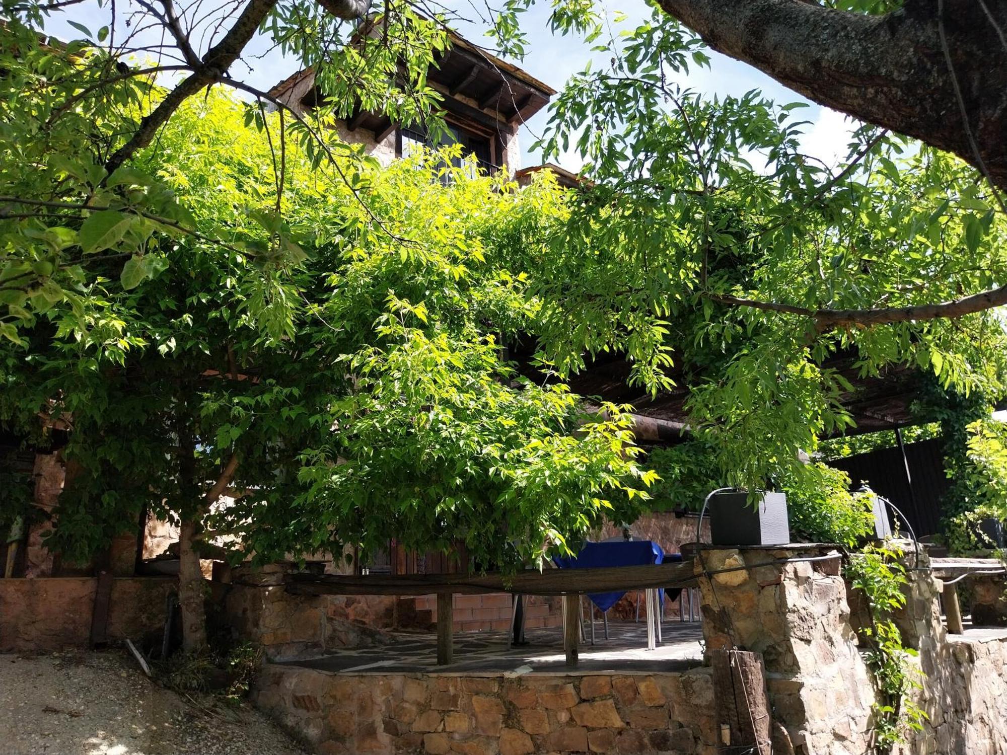 Casa Rural, Spa Y Restaurante El Huerto Del Abuelo Almiruete Luaran gambar